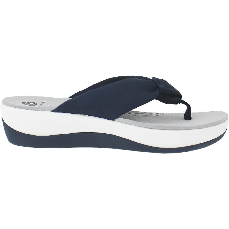 Men's sandals with a shock - absorbing insoleWomen's Clarks Cloudsteppers Arla Glison Blue Heather Fabric