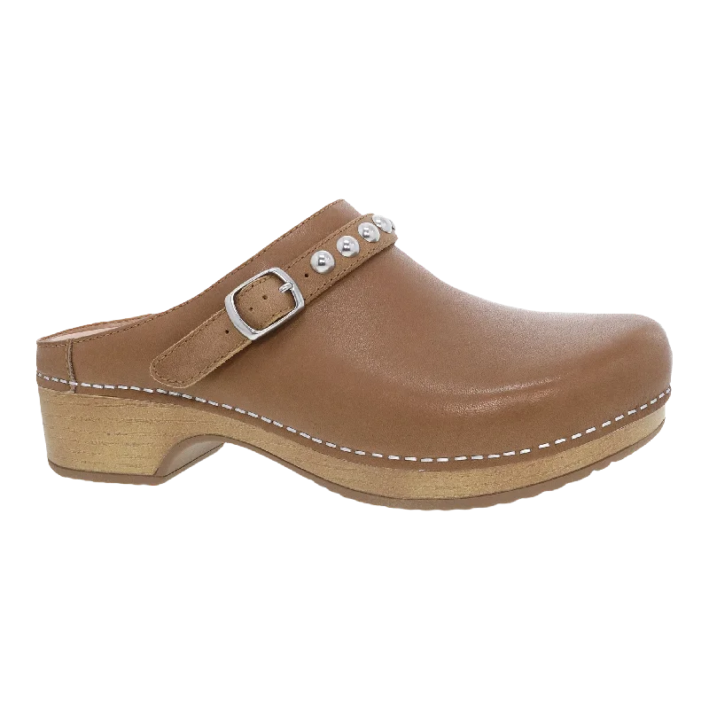 Men's leather sandals with an adjustable strapBritton