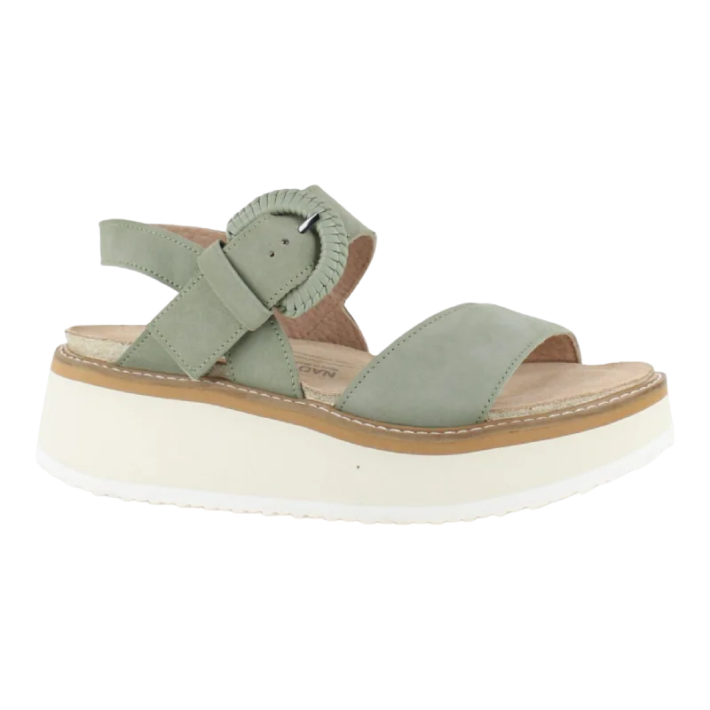 Men's sandals with a rubber sole for tractionCrepe