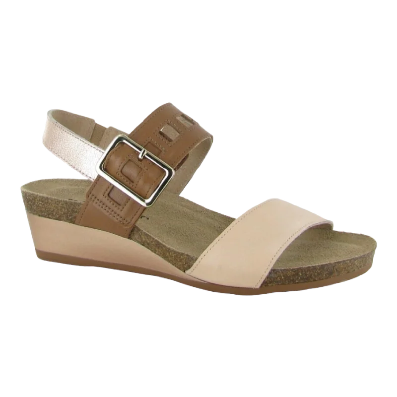 Men's sandals with a cushioned footbedDynasty