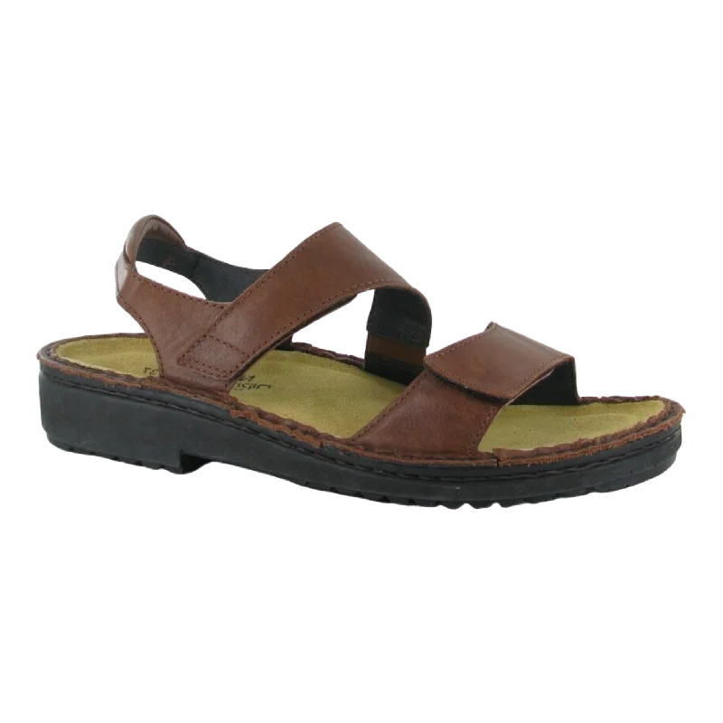 Men's sandals with a contrast stitching detailEnid