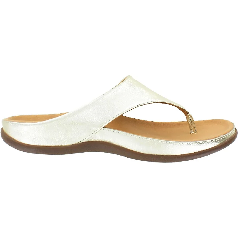 Men's sandals with a durable outer soleWomen's Strive Maui Pale Gold Leather