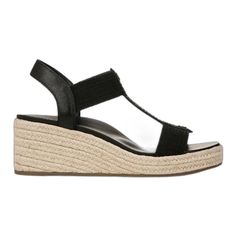 Men's sandals with a perforated leather upper for ventilationCalera