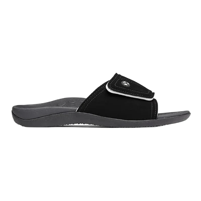 Men's sandals with a rubber sole for tractionKiwi