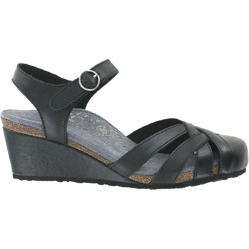 Men's sandals with a toe post designWomen's Aetrex Lindsay Black Leather