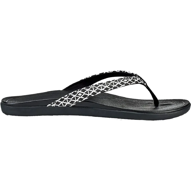 Men's sandals with a perforated leather upper for ventilationWomen's OluKai Ho'opio Black Kapa Synthetic