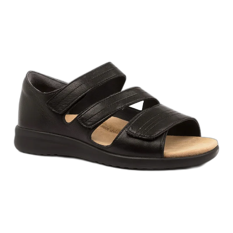 Men's sandals with a cushioned footbedBardot