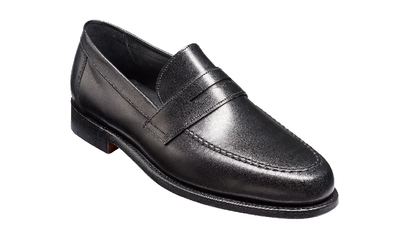 Men's loafers with a stretchy side panel for a better fitBarker Jevington Loafer Shoes - Black Calf - Ready To Deliver