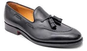 Men's loafers with a decorative buckleBarker Severn Tassel Loafer Shoe - Black Calf