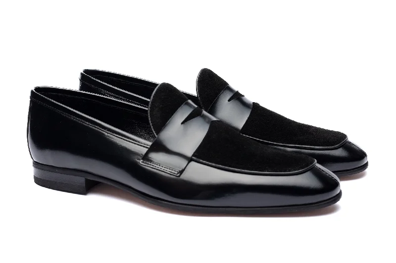 Men's leather loafers with a penny slotThe Lenno Loafers