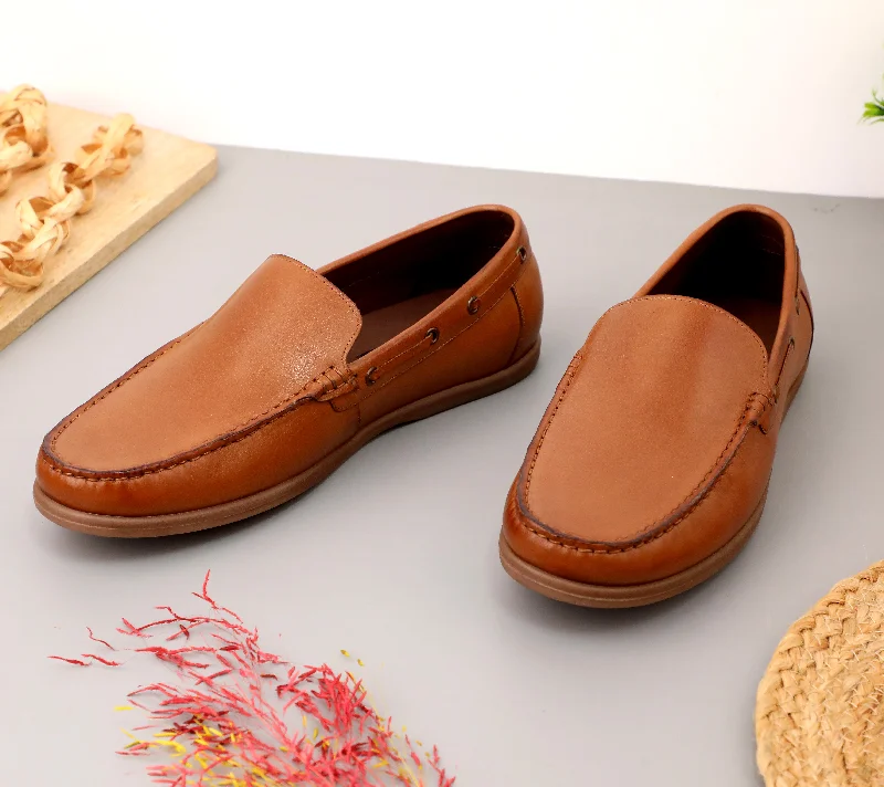 Men's loafers with a leather lacing systemEzok Leather Casual Shoes For Men