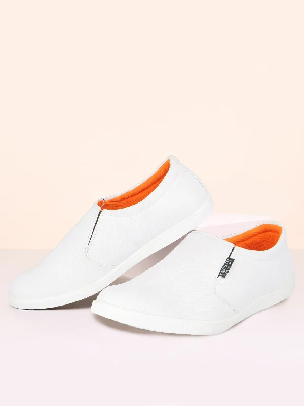 Men's loafers with a cushioned footbedMen White Casual Canvas Slip-On Loafers