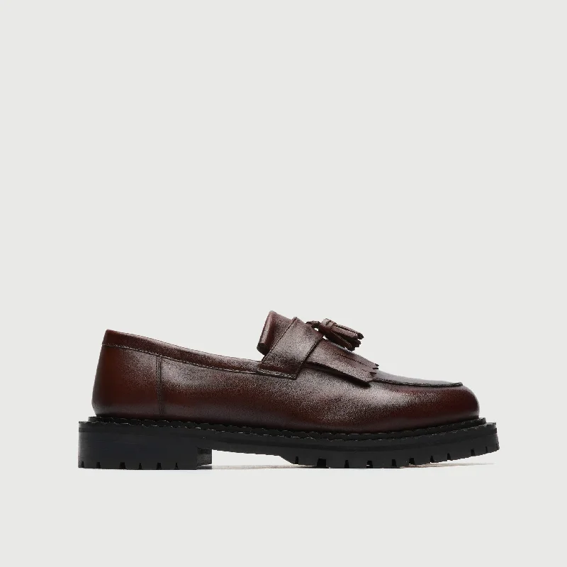 Men's loafers with a contrast stitching detailJagger Fringe Tassel Loafer