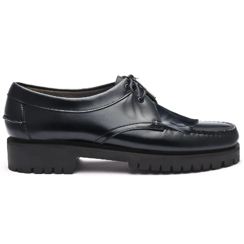 Men's loafers with a smooth leather finishJames Fringe Lug - Black