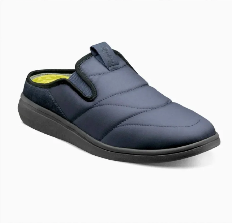 Men's loafers in a neutral color like black or brownJava Clog In Navy