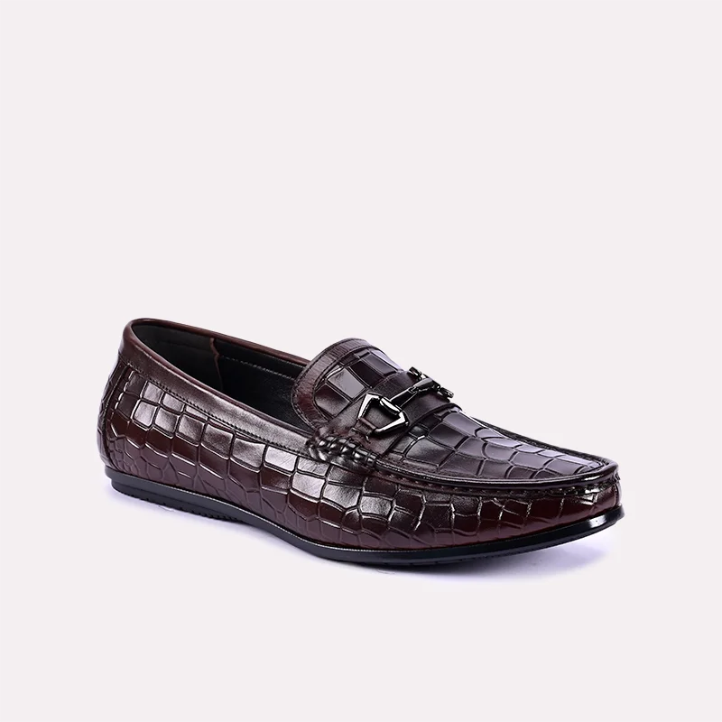 Slip - on men's loafers for easy wearJaxon Brown Quilted Loafers 0130852