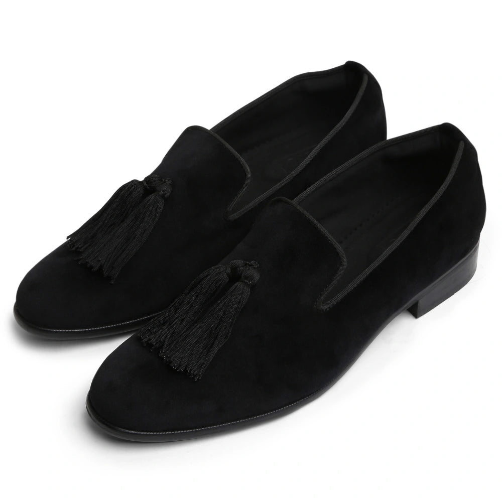 Men's loafers with a moc - toe designJoma - Black Velvet Tassel Slip-On