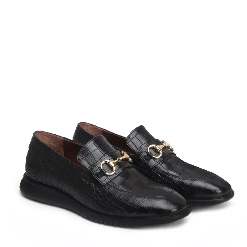 Suede men's loafers for a soft and luxurious feelLight Weight Flat Loafer in Black Deep Cut Leather