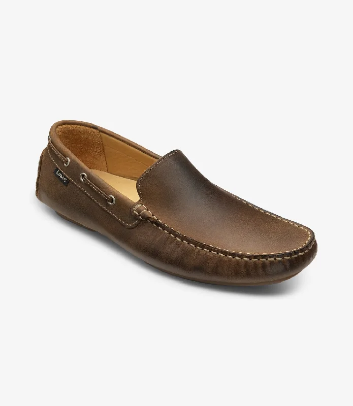 Men's loafers with a leather lining for comfortLOAKE  Donington - Suede Driving Shoes - Brown Waxy