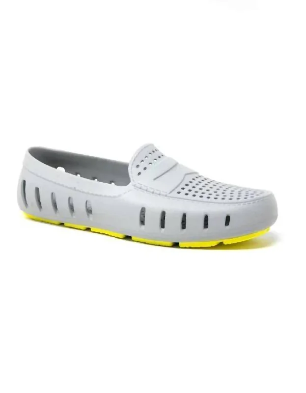 Men's loafers with a contrast stitching detailMen's Country Club Driver Water Shoes In Harbor Mist Gray/lemon Tunic