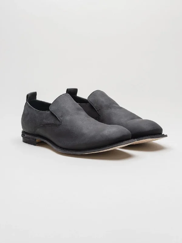 Men's loafers with a flexible sole for easy movementSHOES