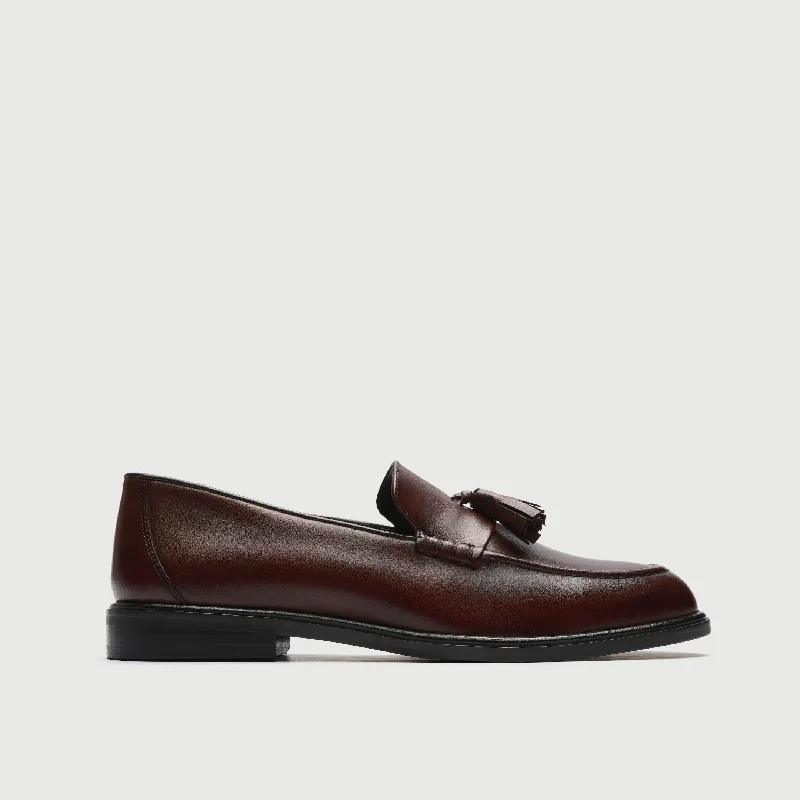 Men's loafers with a flexible sole for easy movementPutney Tassel Loafer