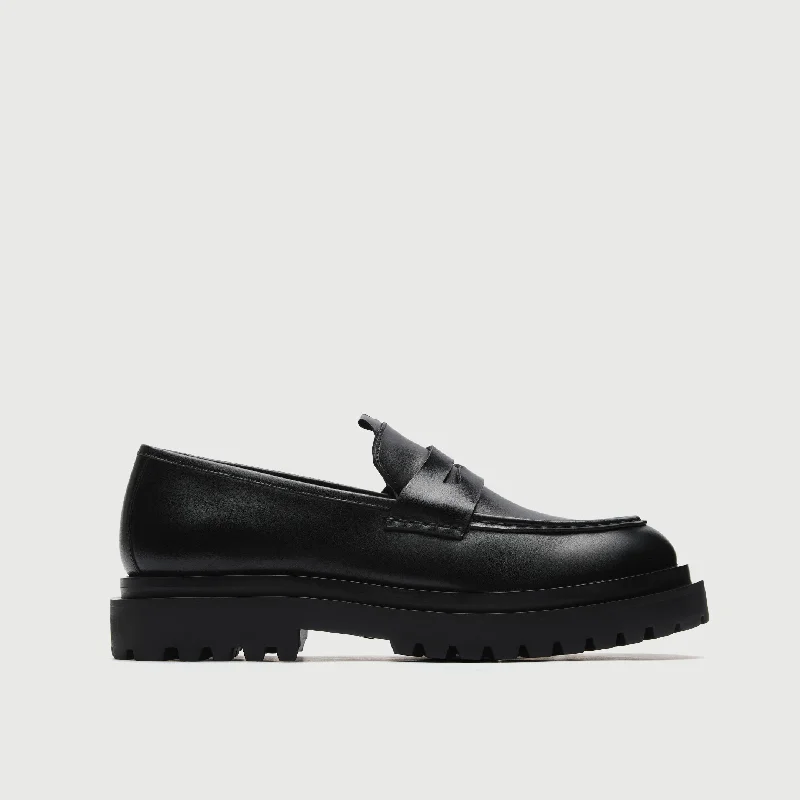 Men's leather loafers with a penny slotSully Saddle Loafer