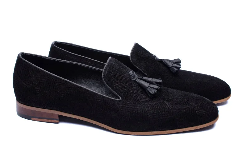 Men's loafers with a contrast stitching detailThe Diamanté Suede Loafers - Black