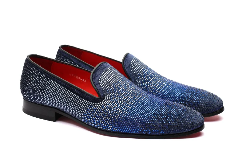 Men's loafers with a smooth leather finishThe Mandana Diamond Loafers - Blue