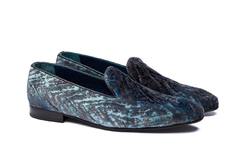 Men's loafers with a tassel front for a classic lookThe Ocean Loafers