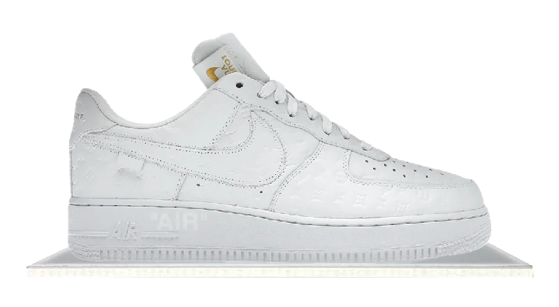 Men's classic white leather sneakers with black lacesAir Force 1 Low x Louis Vuitton White