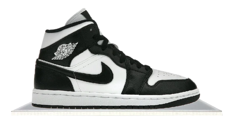 Men's high - top leather sneakers with a zip - up sideAir Jordan 1 Mid Panda