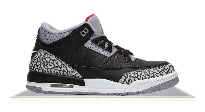 Men's lifestyle sneakers with a premium material constructionAir Jordan 3 OG Black Cement (2018)