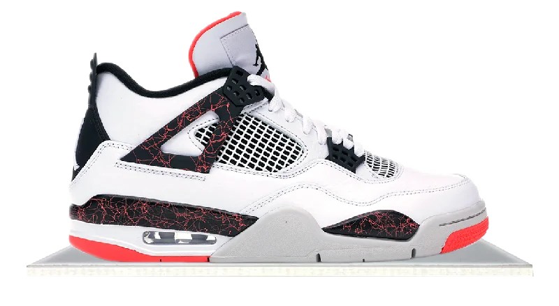 Men's lifestyle sneakers with a premium material constructionAir Jordan 4 Retro Flight Nostalgia (2019)