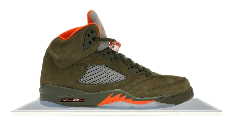 Men's waterproof hiking sneakers with a Gore - Tex liningAir Jordan 5 Olive (2024)