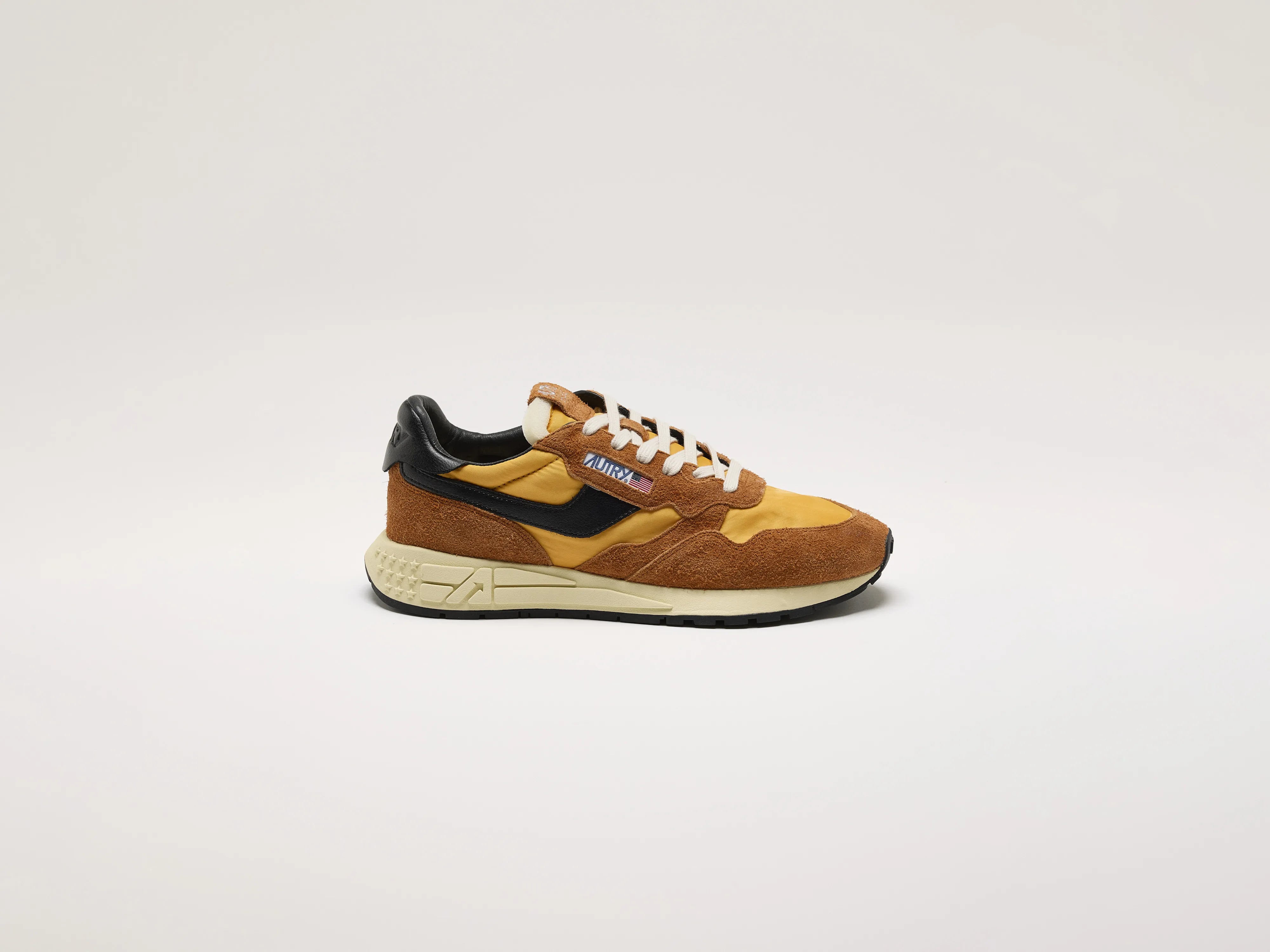 Men's neon - colored sneakers for a bold statementReelwind Low for Men (242 / M / ORANGE)