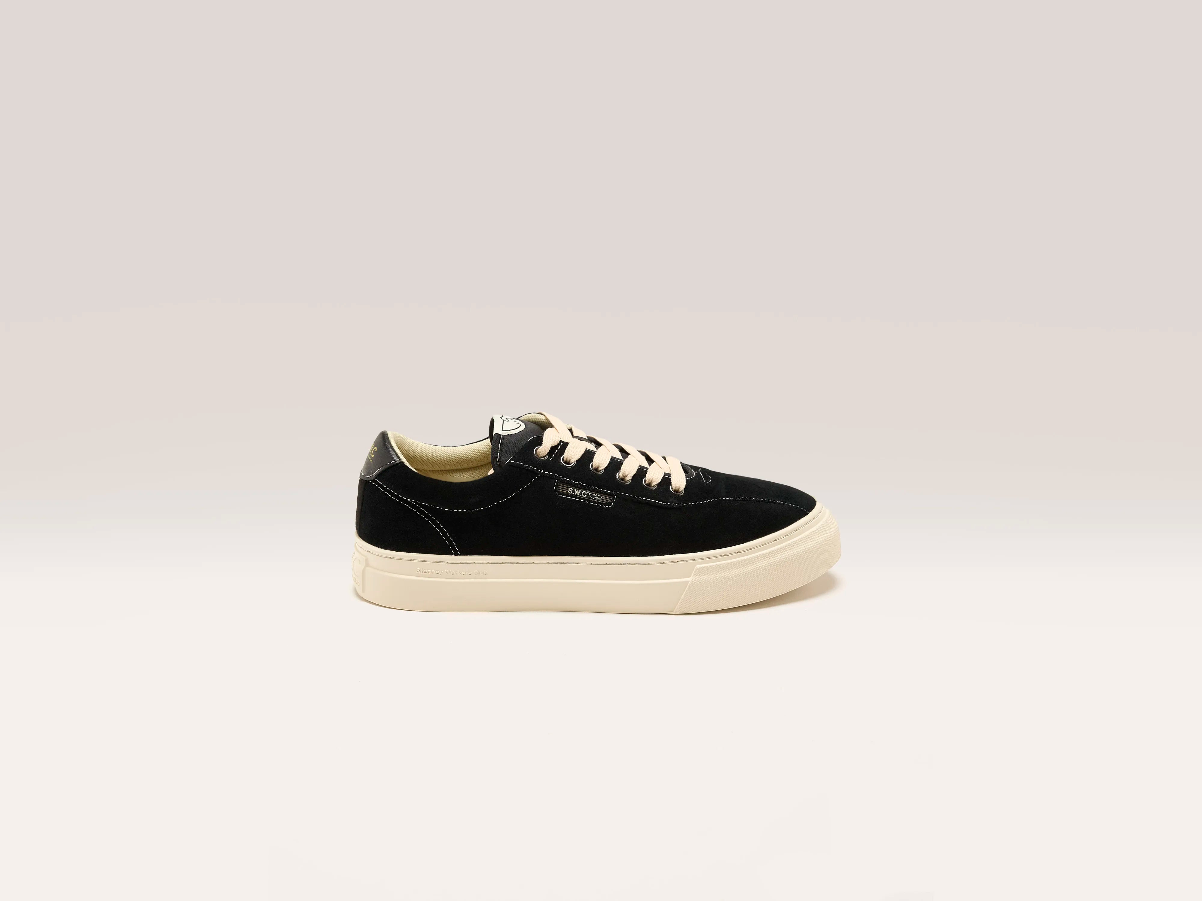 Men's chunky - sole sneakers for a trendy lookDellow 02 Cup Suede For Men (242 / M / BLACK)