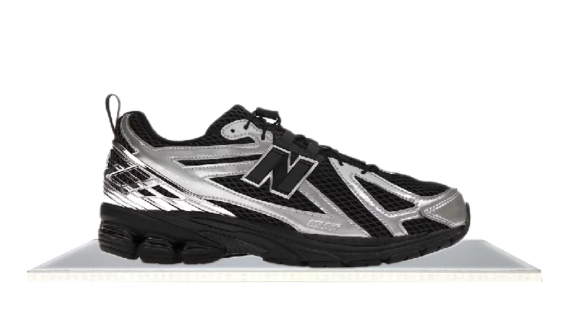 Men's waterproof hiking sneakers with a Gore - Tex liningNew Balance 1906R The Basement Night Chrome