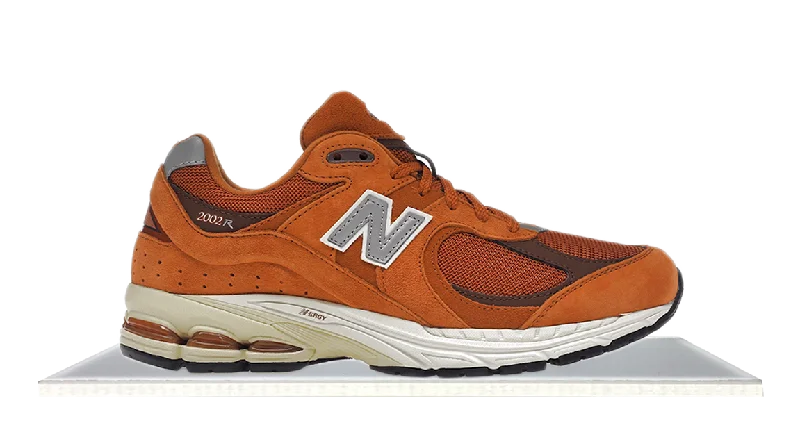 Men's retro - inspired basketball sneakers with a high - top designNew Balance 2002R Rust Oxide