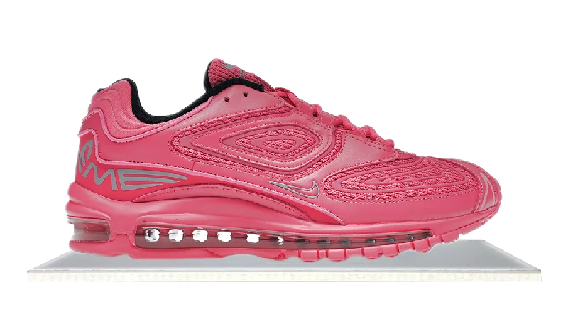 Men's casual leather sneakers with a distressed finishAir Max 98 TL Supreme Pink