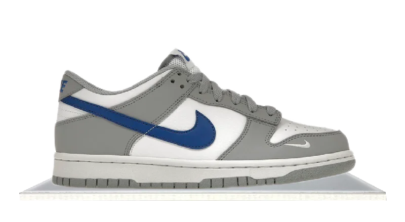 Men's leather - and - mesh combination sneakers for style and functionDunk Low Mini Swoosh Wolf Grey