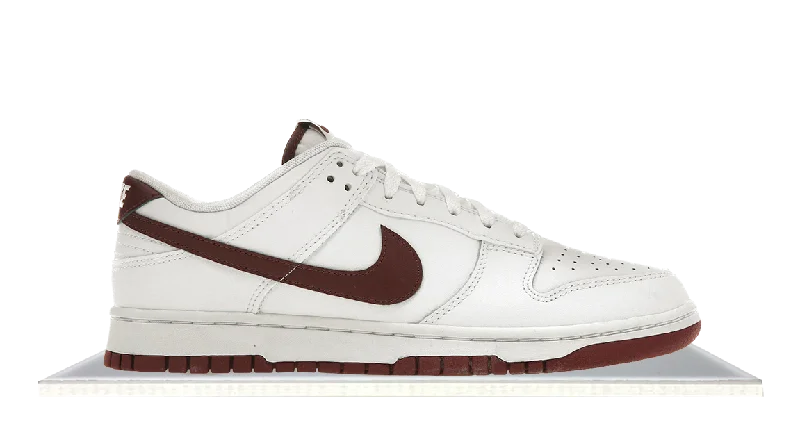 Men's breathable mesh running sneakers with reflective detailsDunk Low White Night Maroon