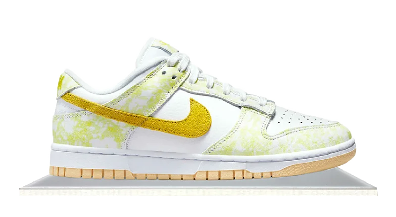 Men's multi - colored sneakers with a gradient effectDunk Low Strike Yellow