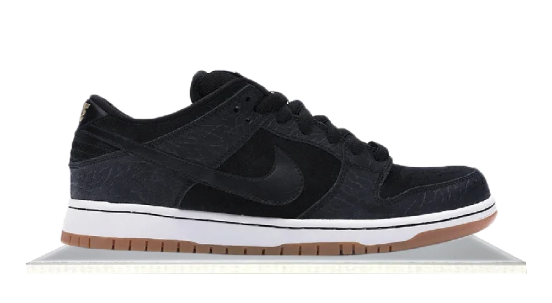 Men's fashion - forward sneakers with a unique tongue designSB Dunk Low Nontourage