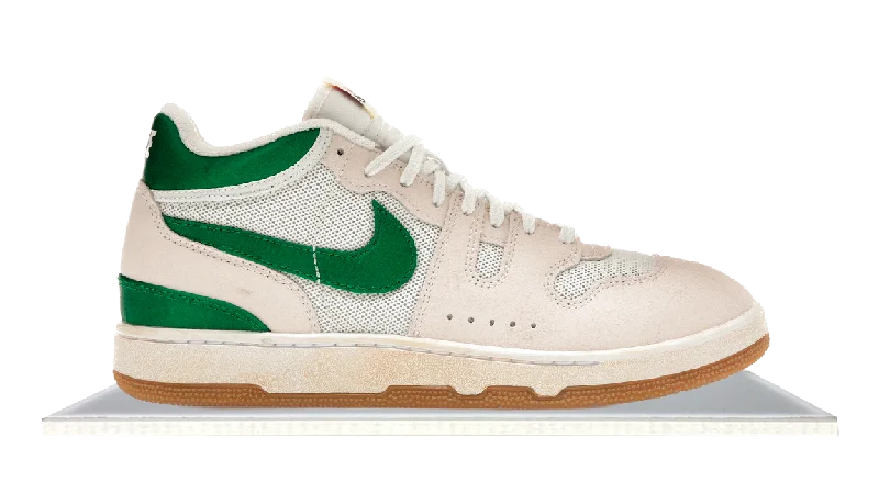 Men's retro - style sneakers inspired by the 80sNike Mac Attack Social Status Social Currency