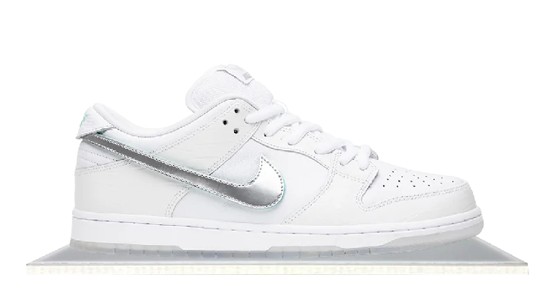 Men's slip - on sneakers with elastic side panelsSB Dunk Low Diamond Supply Co White Diamond