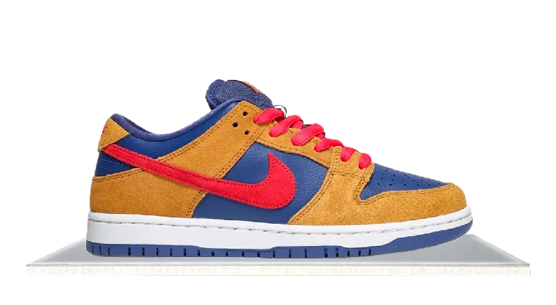 Men's minimalist sneakers with a simple designSB Dunk Low Reverse Papa Bear