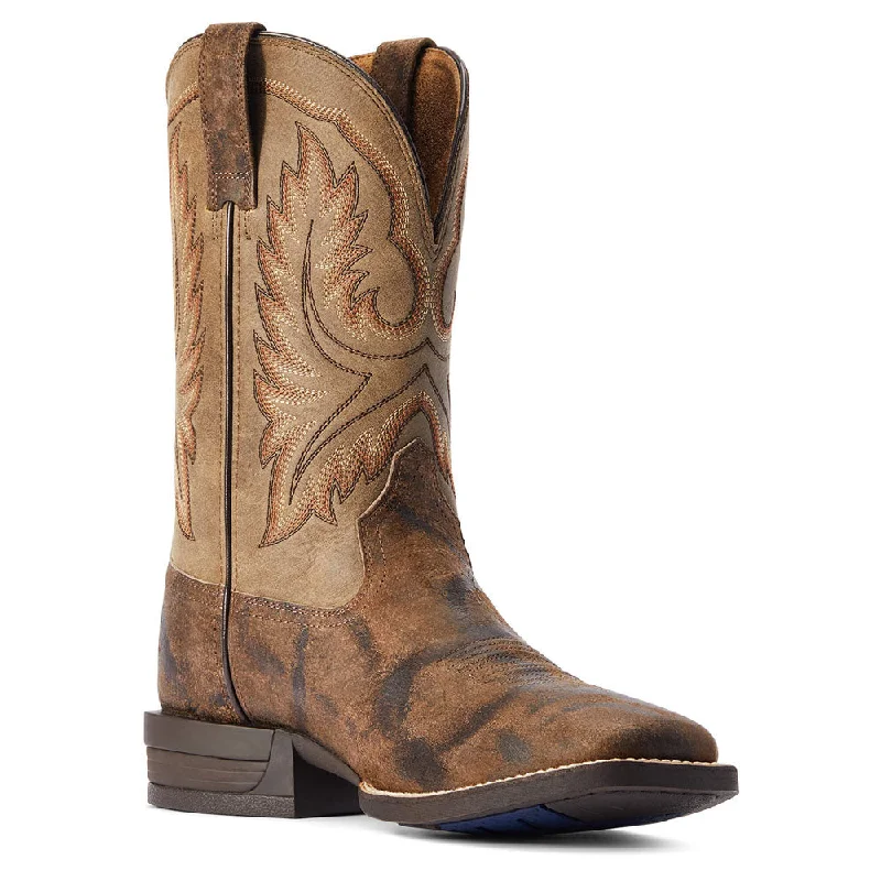 Men's western boots with a traditional western boot silhouette and a polished shine10042466 Ariat Men's Wilder Wide Square Toe Western Cowboy Boot - Antique Grey/Brown Bomber