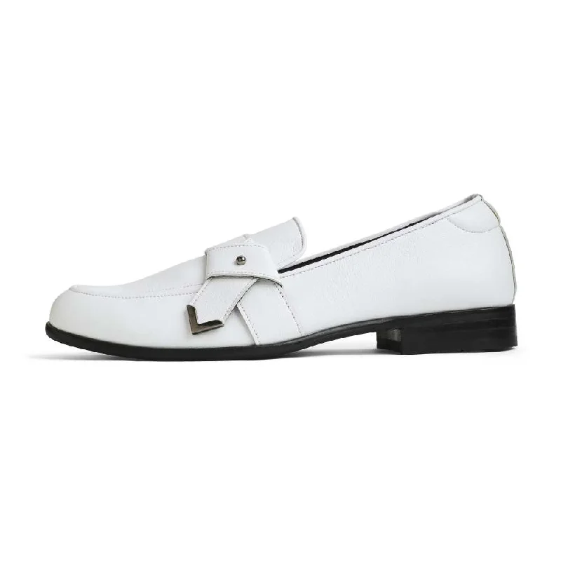 Lumberg White Slip On